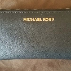 Black Michael Kors Wallet